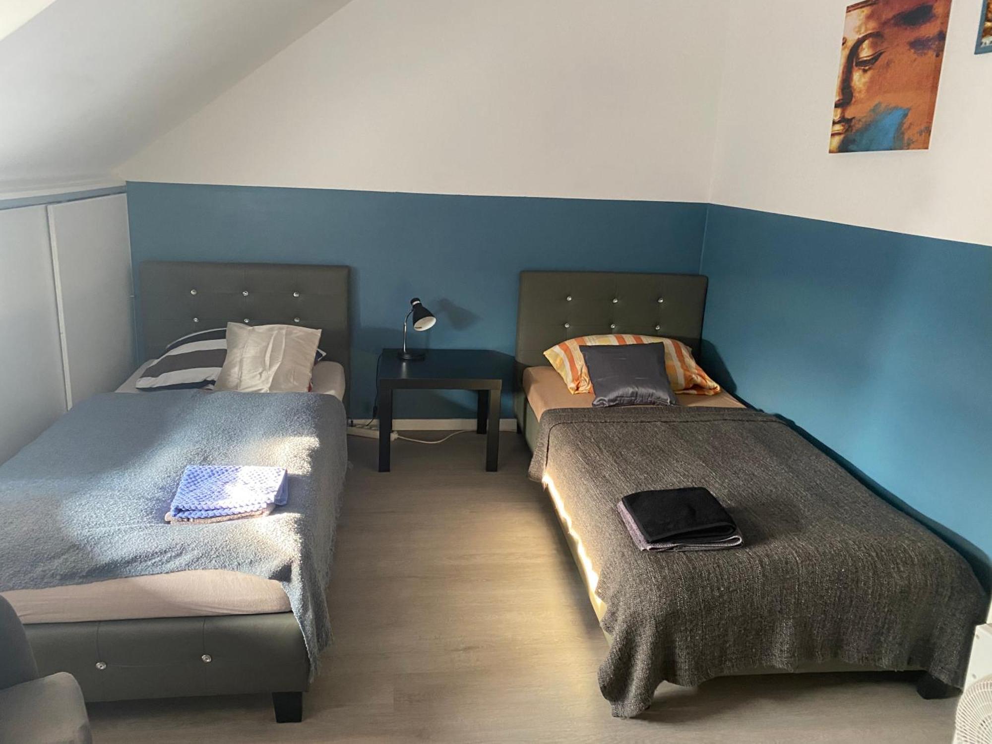 Ruhiges Zimmer Im Gasthaus エッセン エクステリア 写真