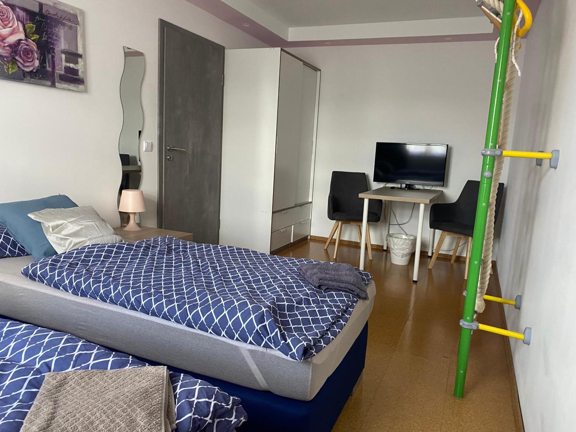 Ruhiges Zimmer Im Gasthaus エッセン エクステリア 写真